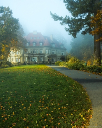 Pittock Mansion fog, fall of 2017
