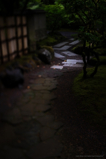 Liminal-spaces-in-the-Portland-Japanese-Garden-4